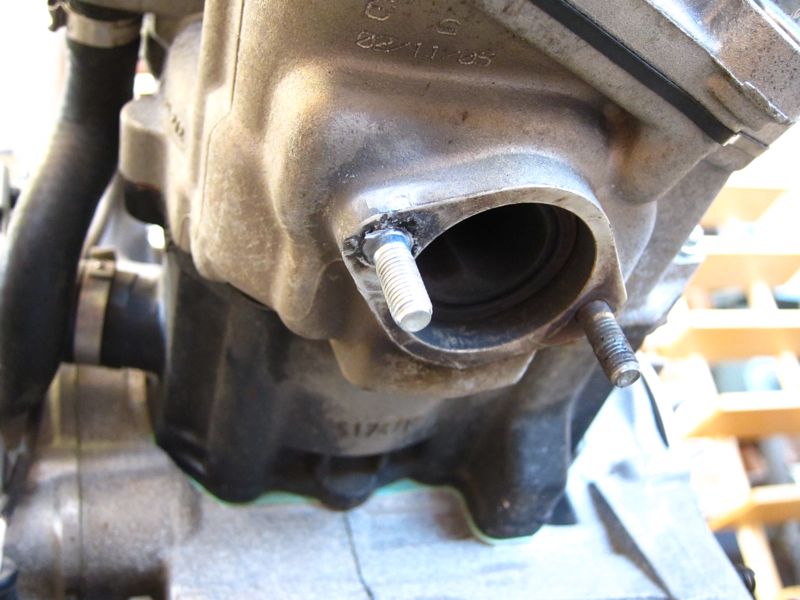 Modern Vespa How To Extract an Exhaust Stud Using a MIG Welder